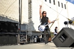 Fuel-rockin-the-river (3)_1040x693